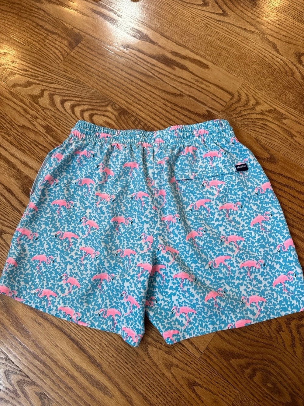 Chubbies Swim Trunks Men’s Medium 5.5” Mingos